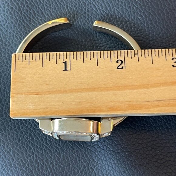 New Gruen Womens Gold-Tone Quartz Watch With Crystal Accents & Metal Bezel - Picture 10 of 10